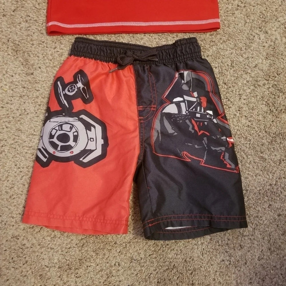 Star Wars Boy's Swim Trunks & Rashguard 4T - Picture 3 of 8